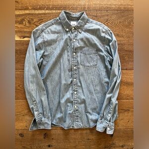Gap Single Pocket Chambray Shirt